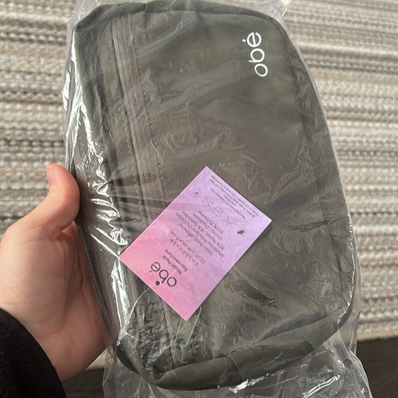 OBÉ
Waistpack - Picture 6 of 6